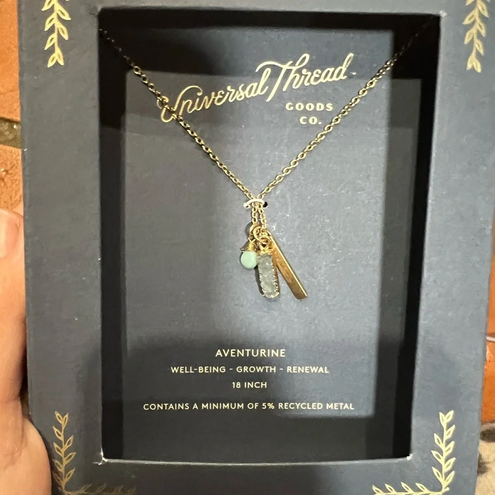 Necklaces - Picture 7 of 8